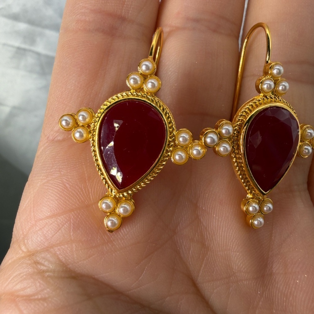 Unique vintage Gold and Red Teardrop Earrings - Picture 10 of 10
